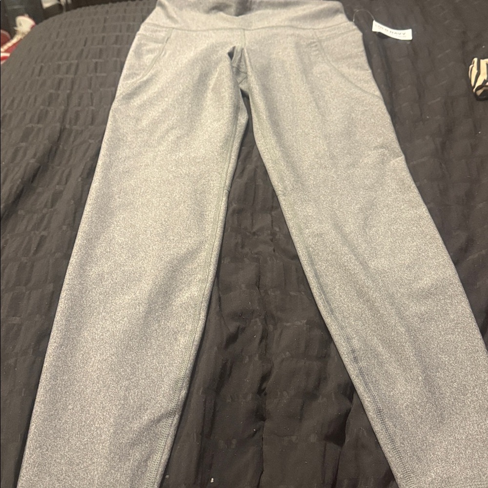 Old Navy Active Heather Gray Leggings